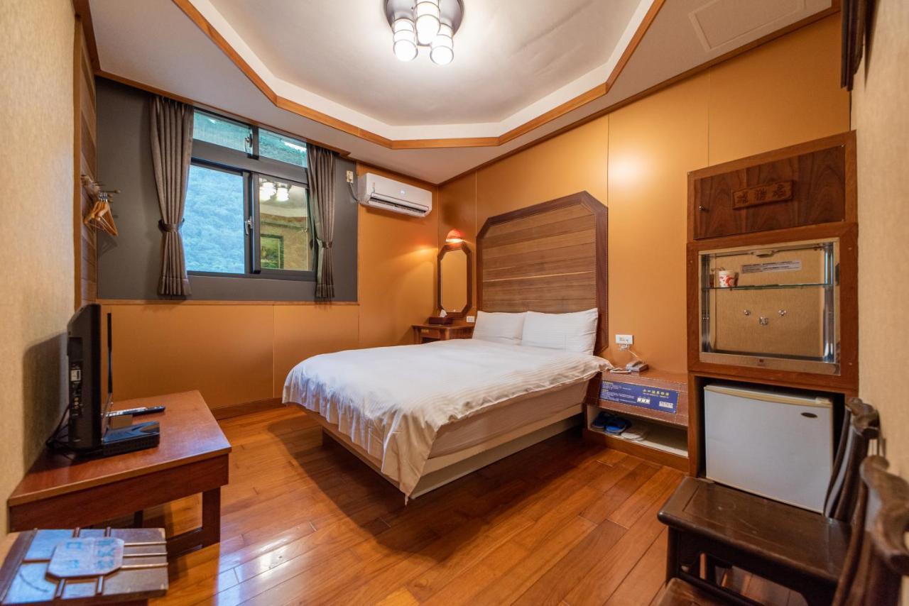 Shankou Hotspring Hotel Jiaoxi Bagian luar foto